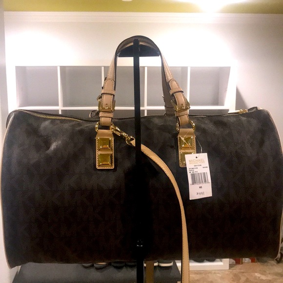 NWT Michael Kors Grayson MK Logo Duffle RARE - Picture 3 of 5